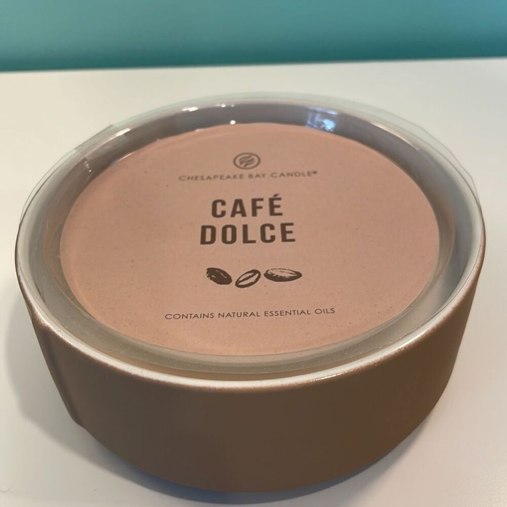 NIP Chesapeake Bay Candle Minimalist Collection Cafe Dolce 3-Wick Candle